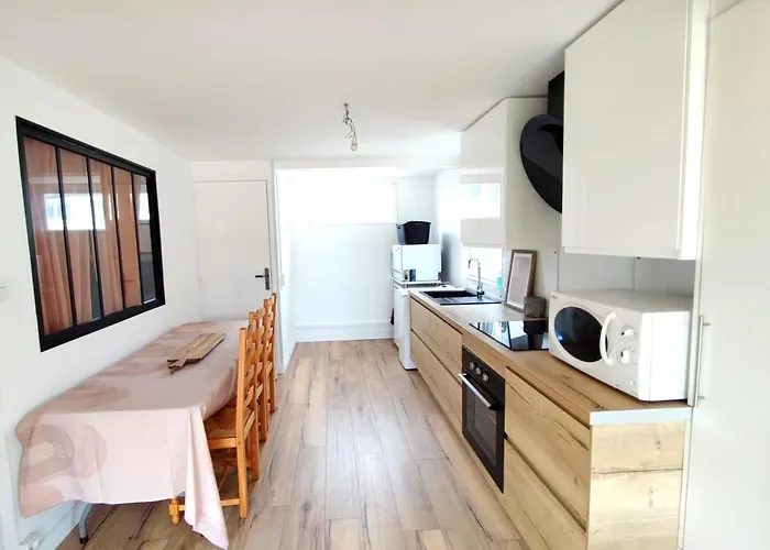 La Maison Bleue 度假居 *